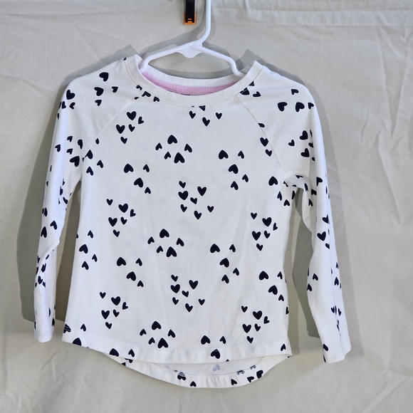Cat & Jack Other - Cat & Jack White Long Sleeve Tee with Black Heart Pattern
